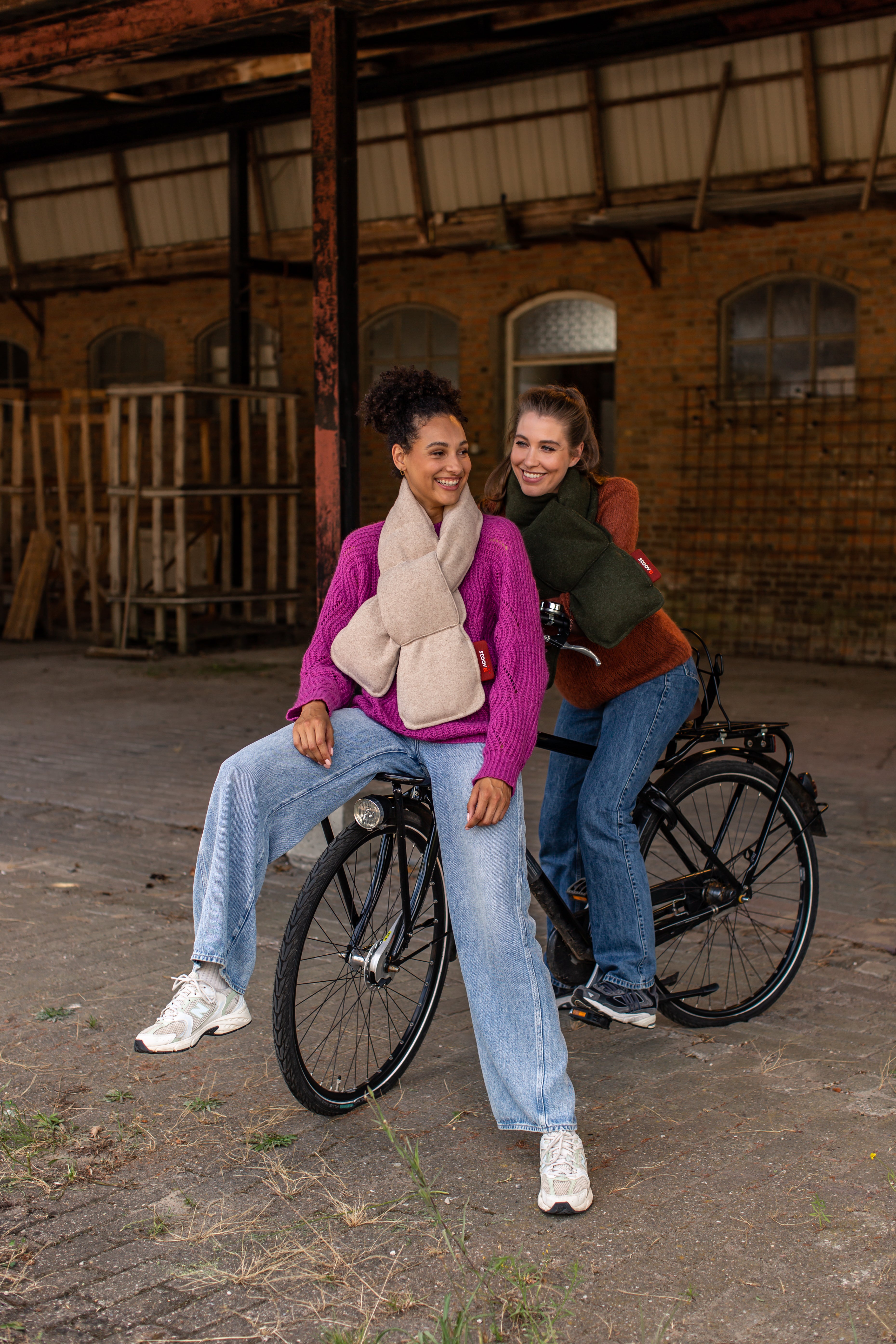 #color_moss-green #color_clay-beige